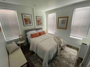 Lovely Modern 1-bedroom rental unit w/ kitchen